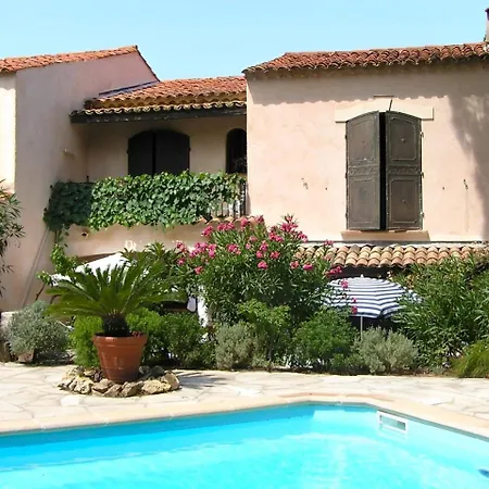 Villa Gasabra Avec Piscine Au Domaine De Font Mourier A 5km De Saint Tropez Pour 6 Personnes