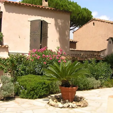Gasabra Avec Piscine Au Domaine De Font Mourier A 5km De Saint Tropez Pour 6 Personnes Villa *