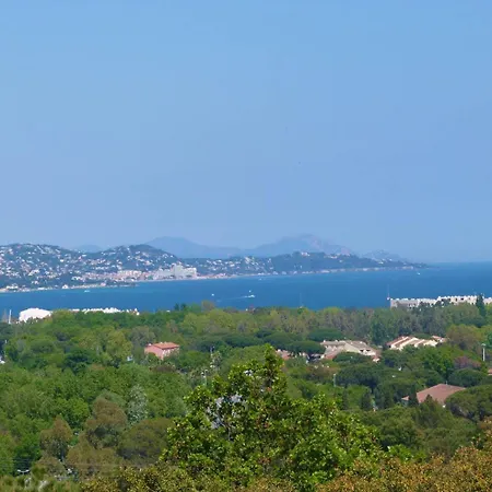 Gasabra Avec Piscine Au Domaine De Font Mourier A 5km De Saint Tropez Pour 6 Personnes * Cogolin