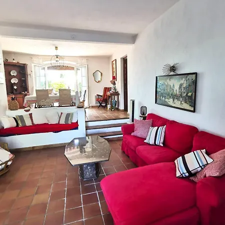 Gasabra Avec Piscine Au Domaine De Font Mourier A 5km De Saint Tropez Pour 6 Personnes Villa *