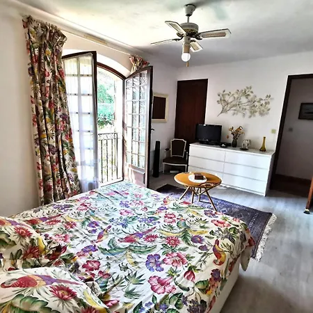 Villa Gasabra Avec Piscine Au Domaine De Font Mourier A 5km De Saint Tropez Pour 6 Personnes Cogolin